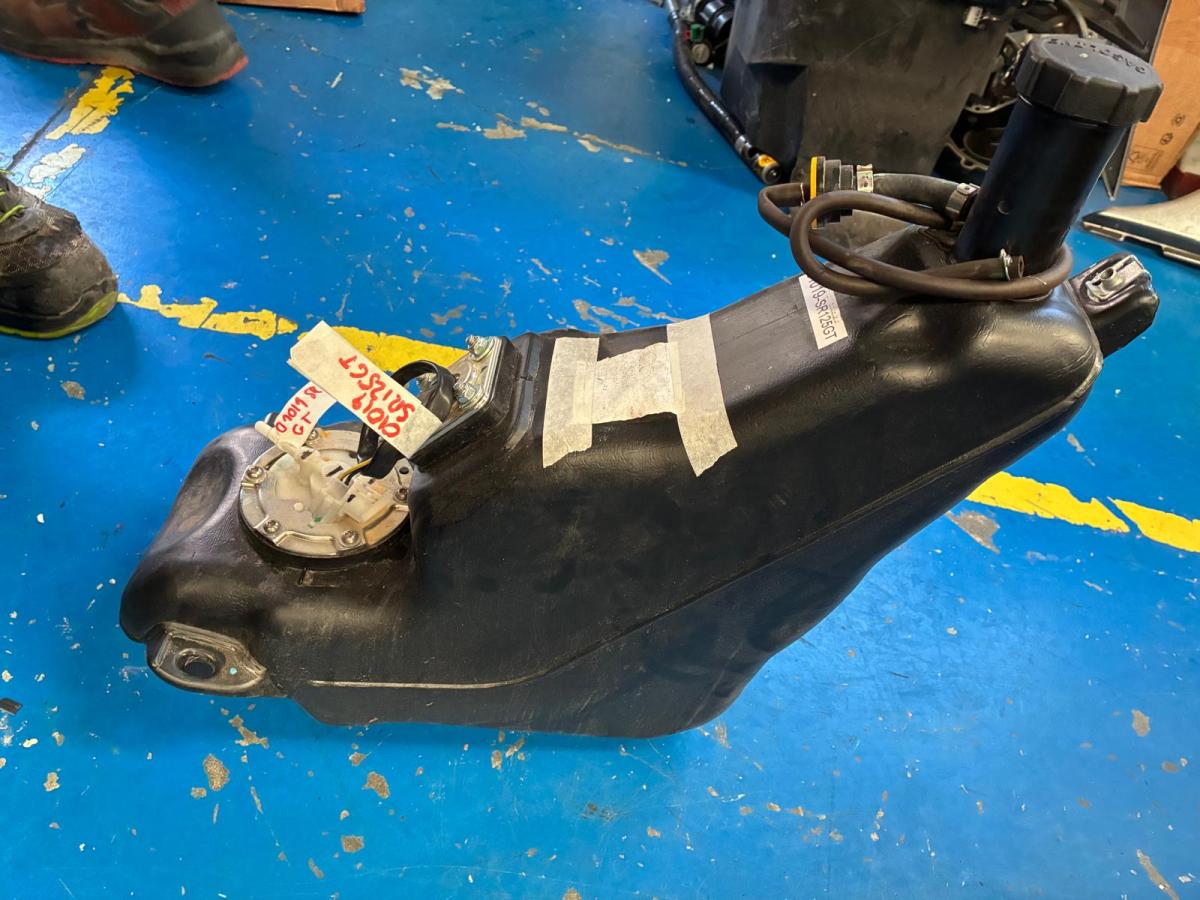 Depósito-Tanque Aprilia SR 125 GT