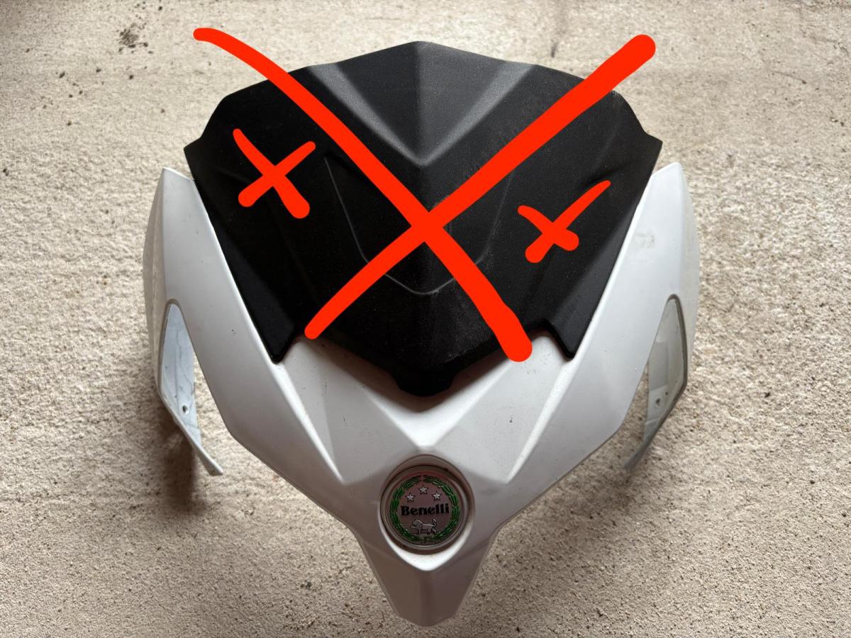 Frontal blanco TRK 502 Benelli