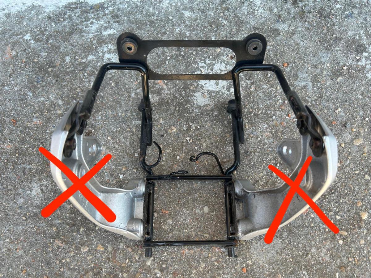 Araña Hornet 600 CB F soporte
