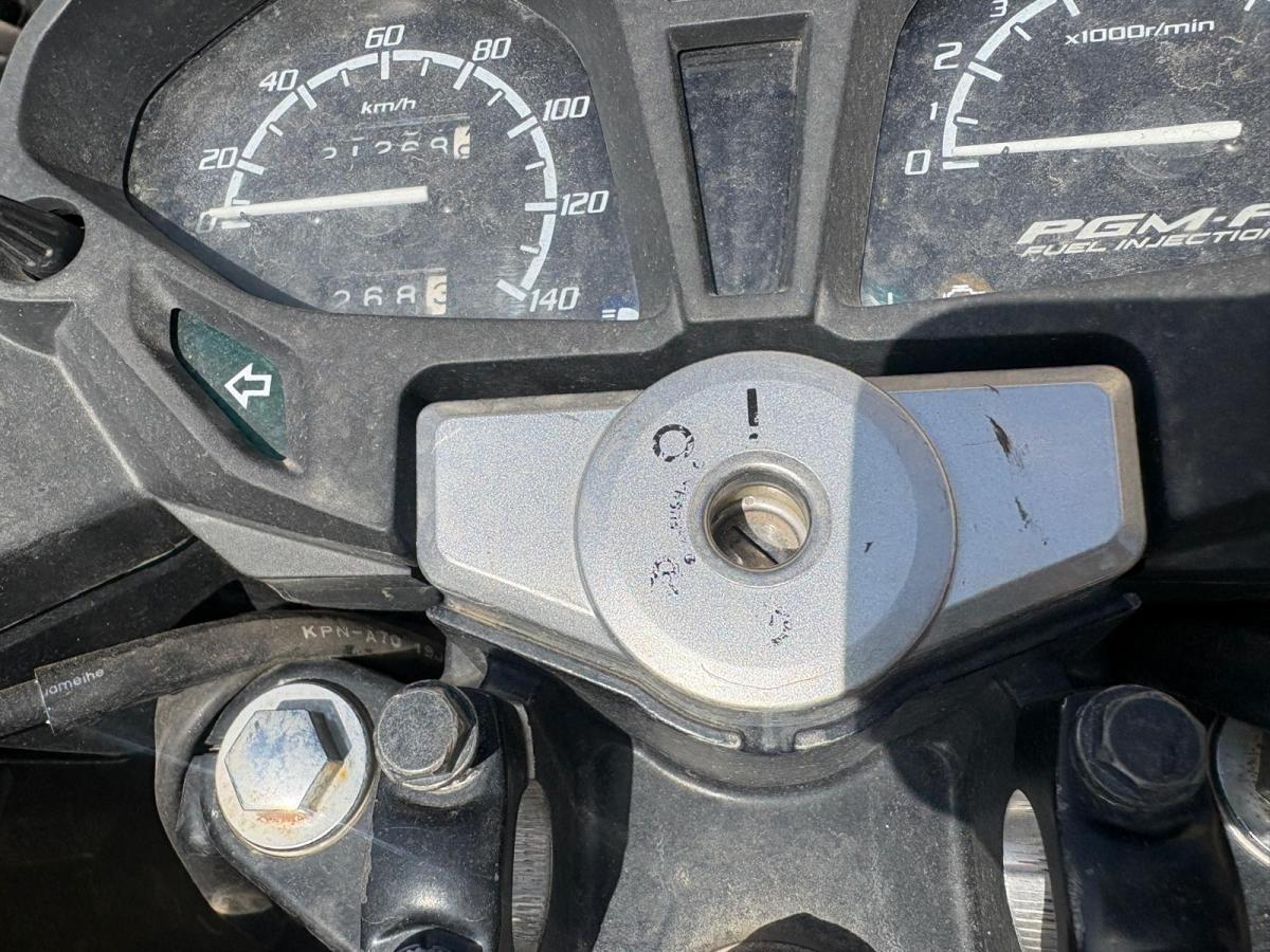 Clausor cerraduras CB 125 F 2020