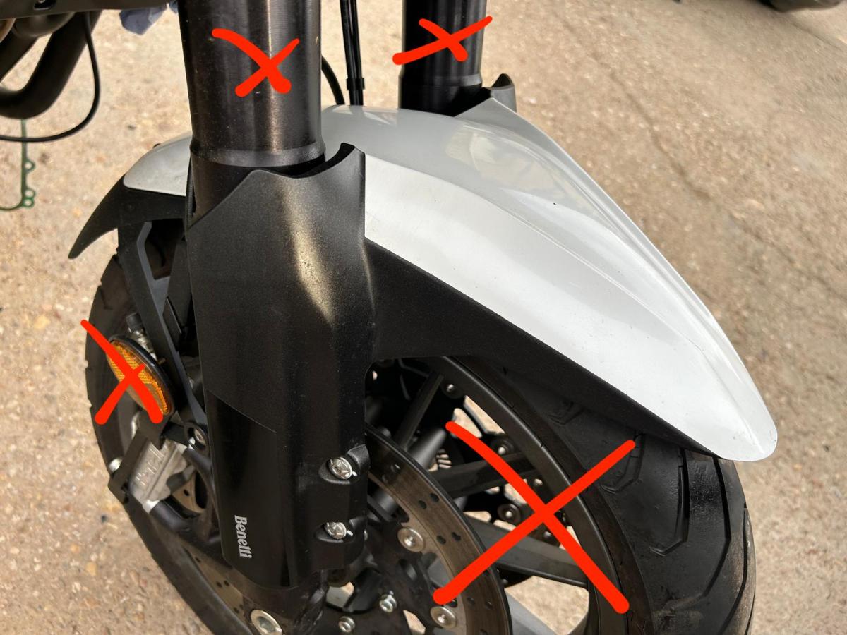 Guardabarros Benelli TRK 502 delantero