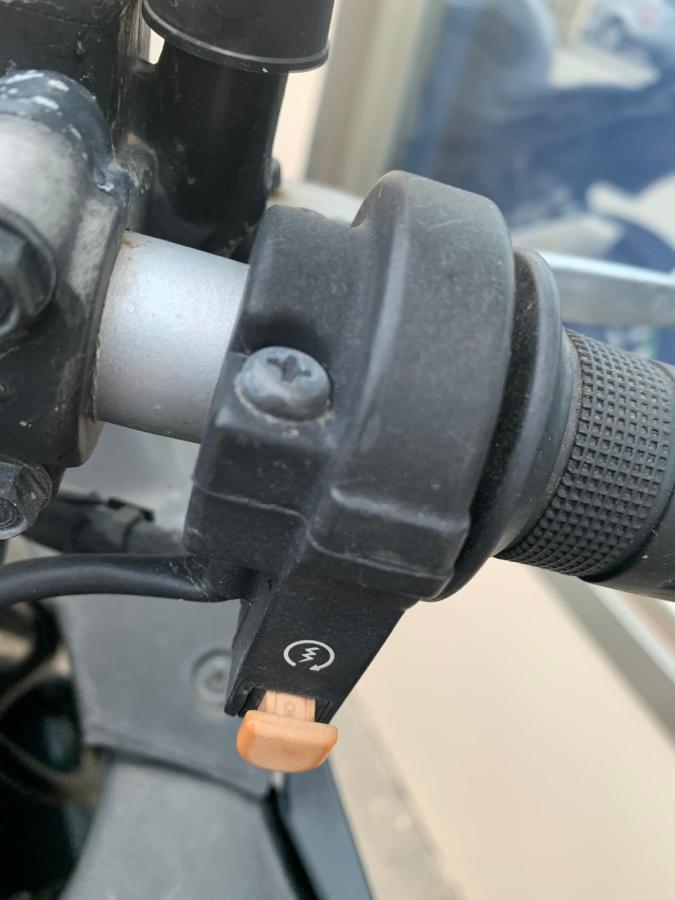Piña derecha Honda CBR 125 2007-2010
