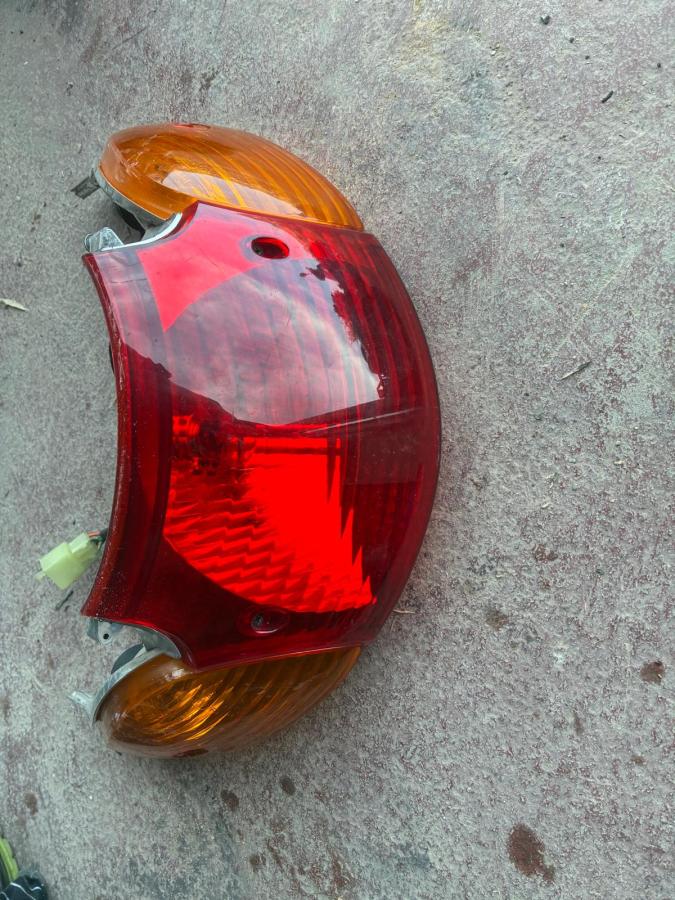 Piloto trasero Honda SH 125 2001-2004 (SH125)