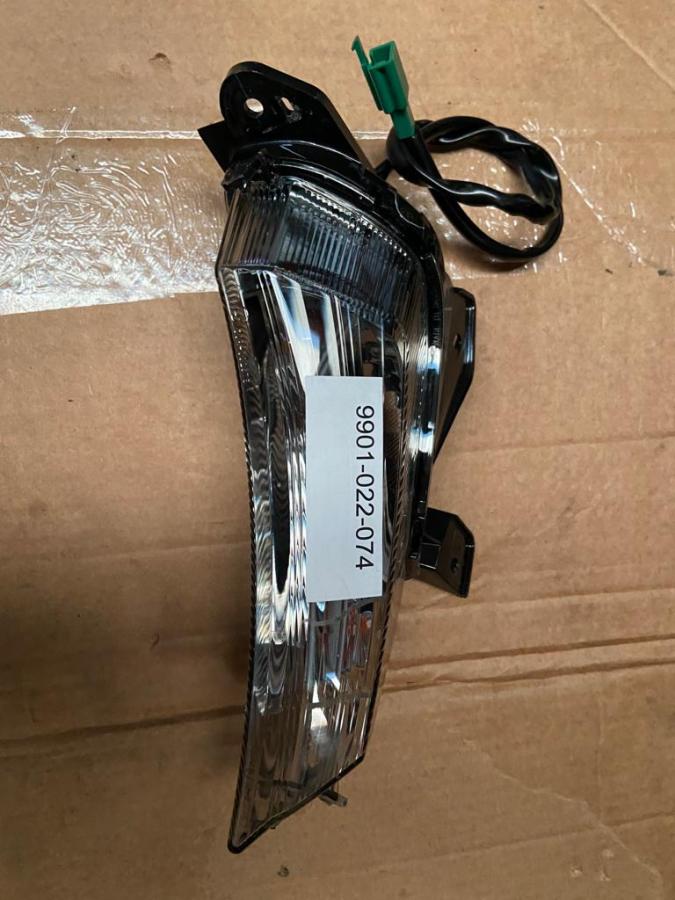 Intermitente delantero derecho Xmax 125 300 400 2017-2022 MotoRecuperados