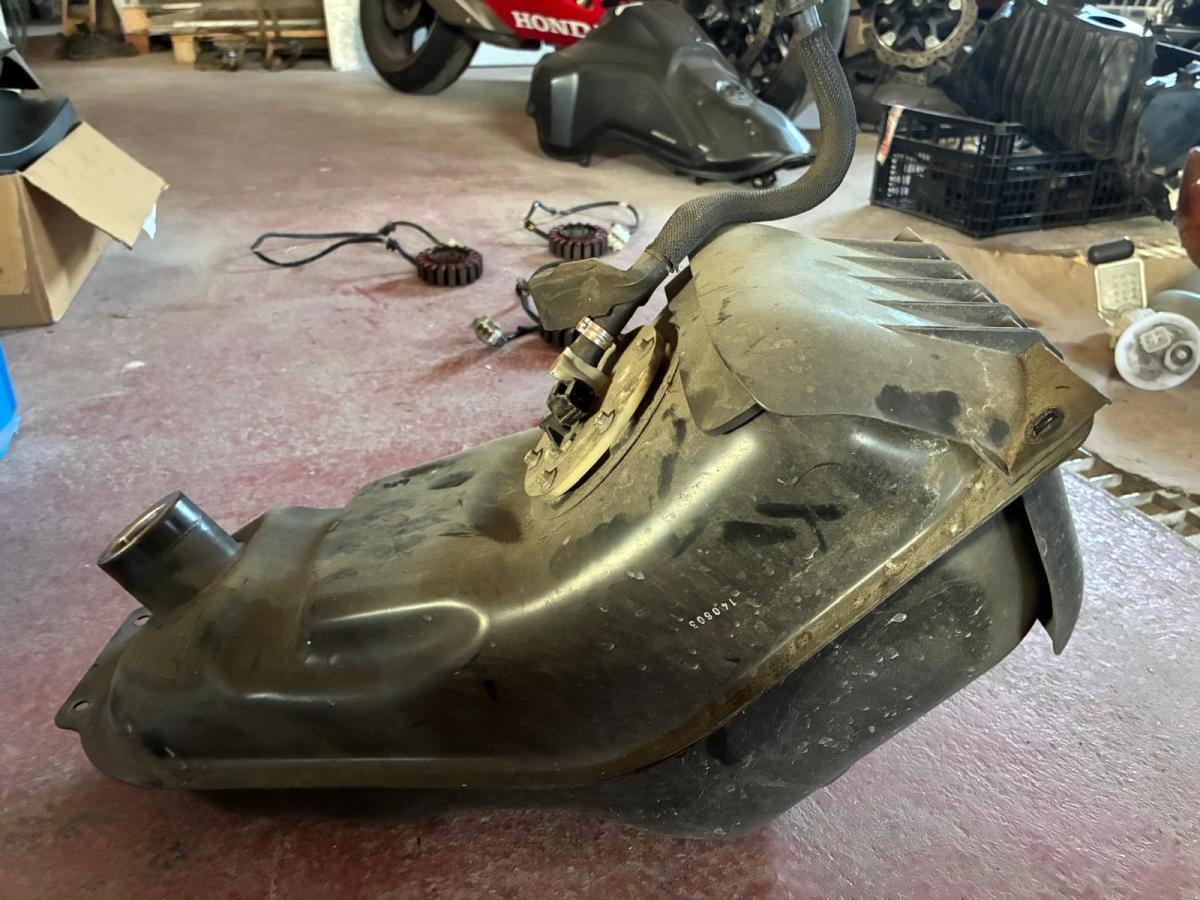 Depósito-Tanque de Kymco XCiting 400 i