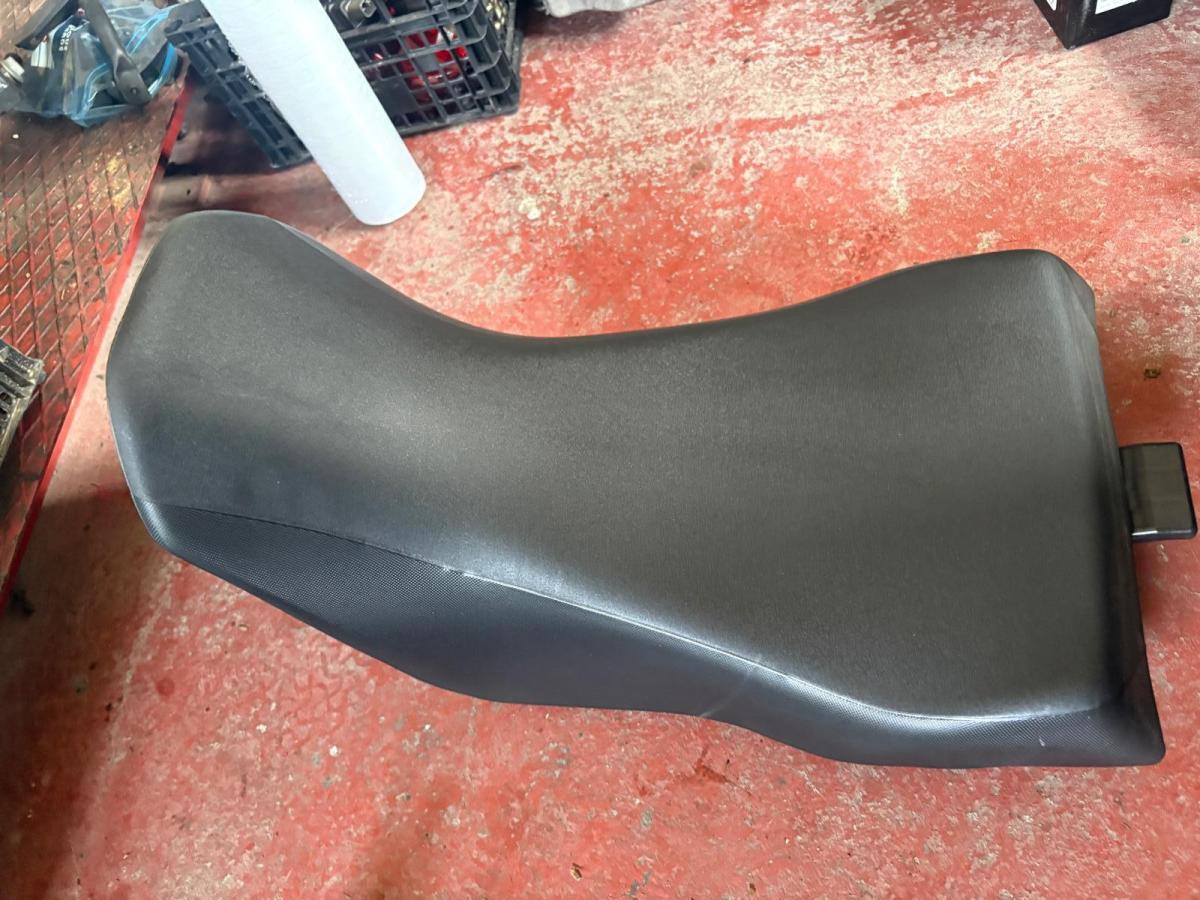 Asiento delantero Africa Twin 1000 CRF