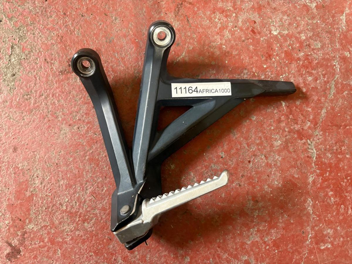 Soporte estribera Africa Twin 1000 CRF trasera izquierda