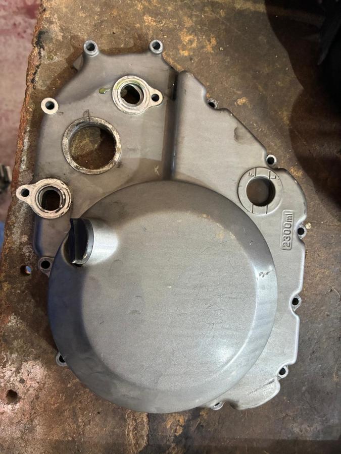 Tapa embrague de Suzuki VStrom 650 2004-2011 (DL650)