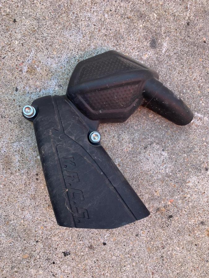 Protector escape Yamaha YS 125