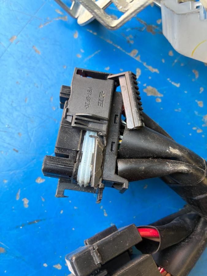 31093 TMAX 530 BC3  (11)
