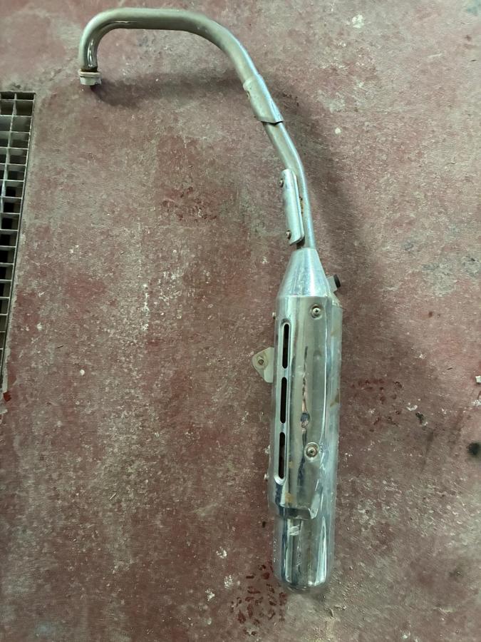 Tubo escape de Yamaha YBR 125 2005-2013