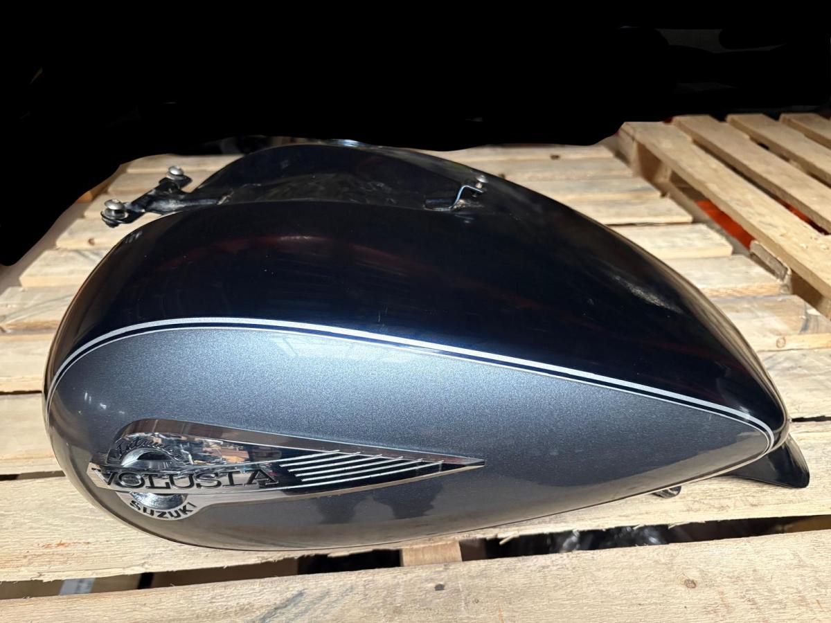 Depósito-Tanque Suzuki Intruder 800 Volusia