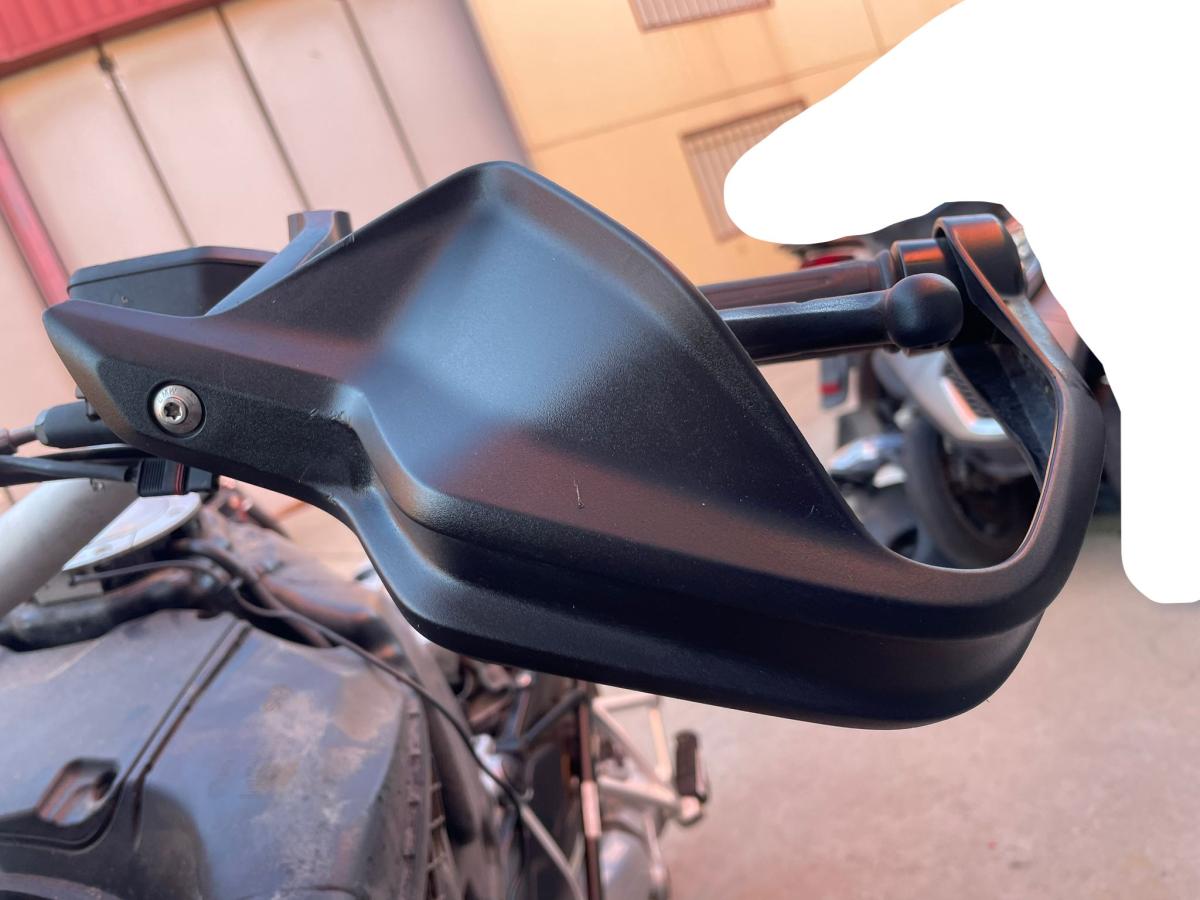 Paramanos izquierdo R 1250 GS 2018-2021 protector mano