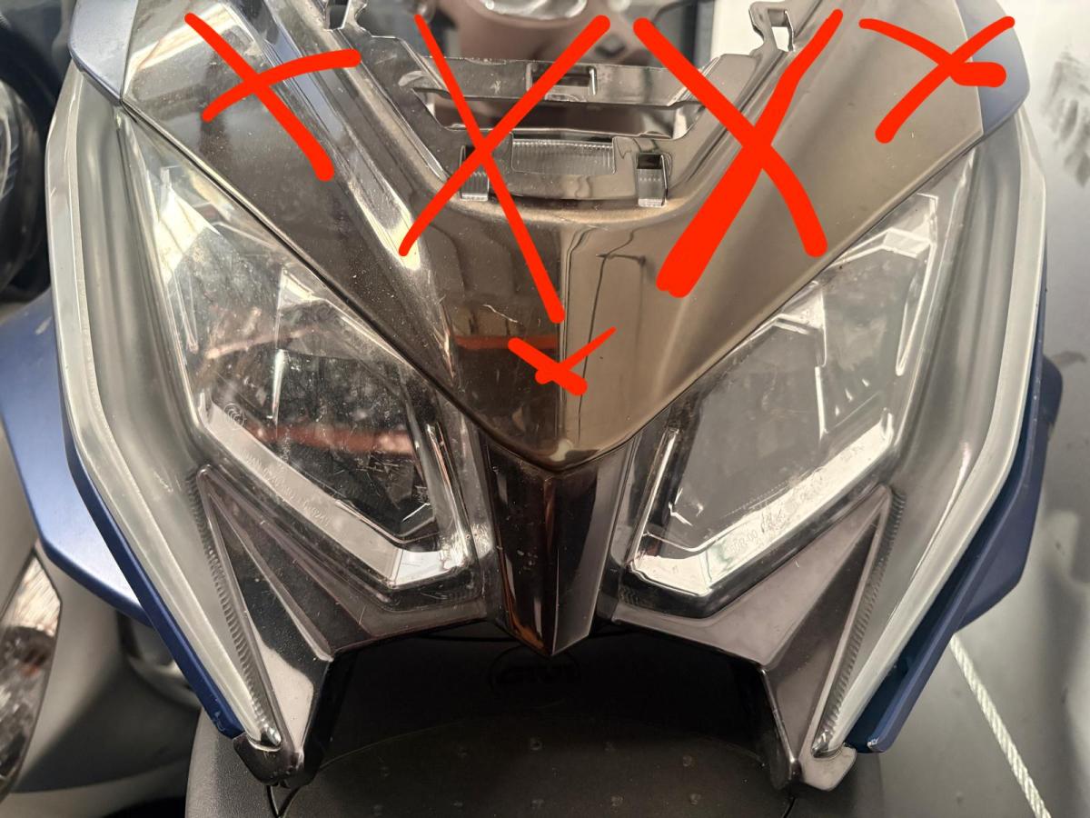 Faro delantero AK 550 Kymco
