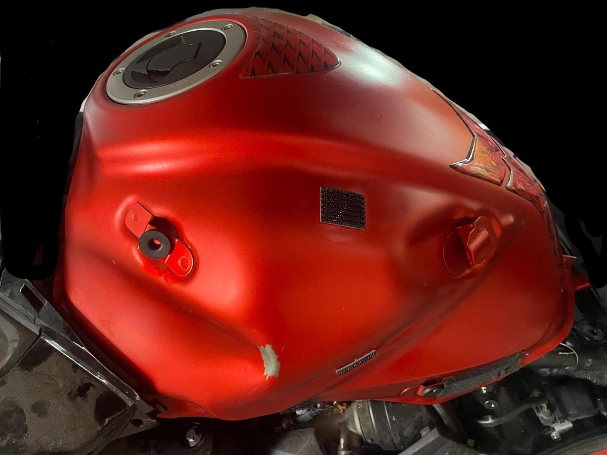 Deposito tanque Z 800 E 2016 SIN BOMBA SIN TAPON SIN TAPAS