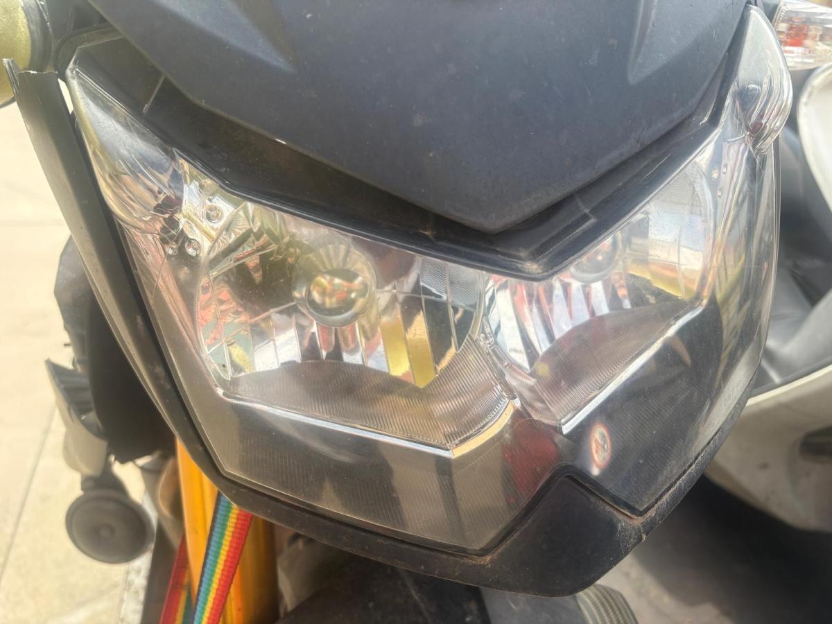 Faro delantero de Kawasaki Z 750 2007-2012 (Z750 ZR750L-M)