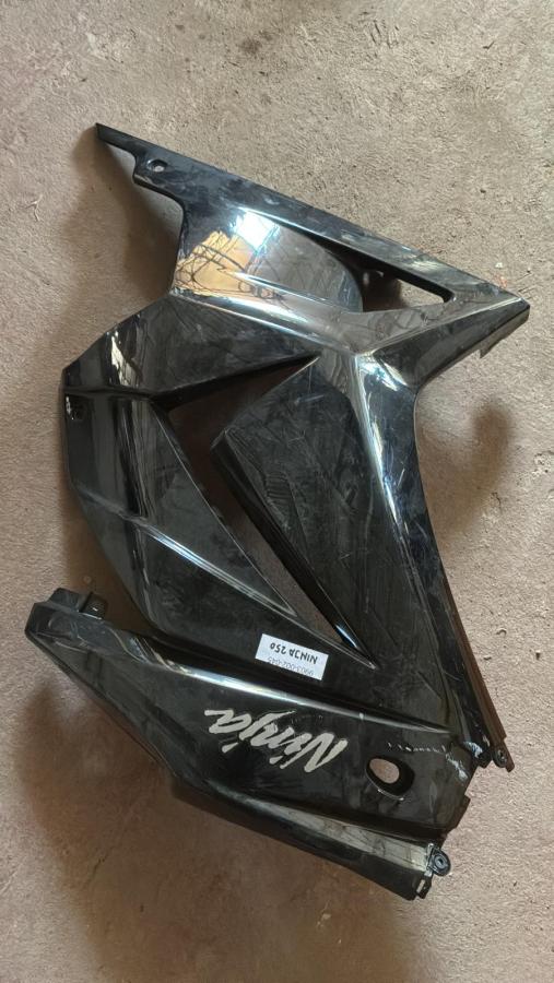 Carenado lateral izquierdo Kawasaki Ninja 250 2015-2020