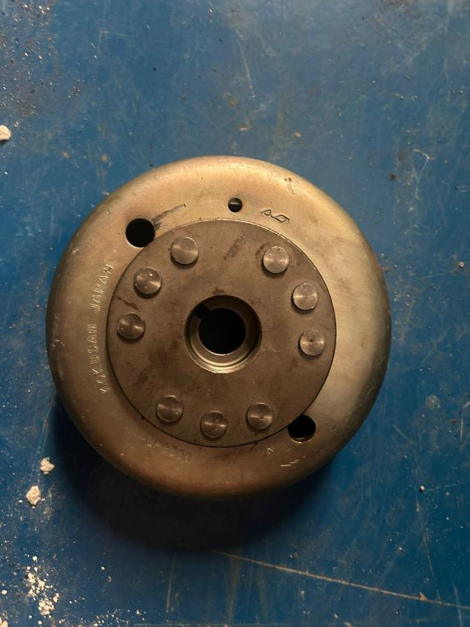Volante magnetico SR 250 reforzado