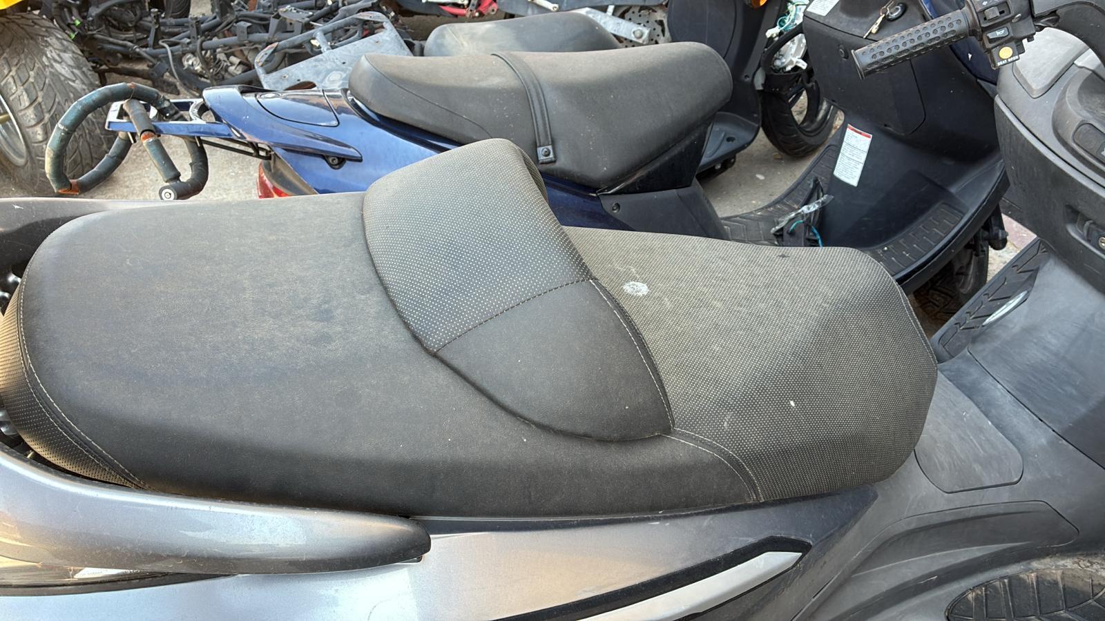 Asiento Sym GTS 125