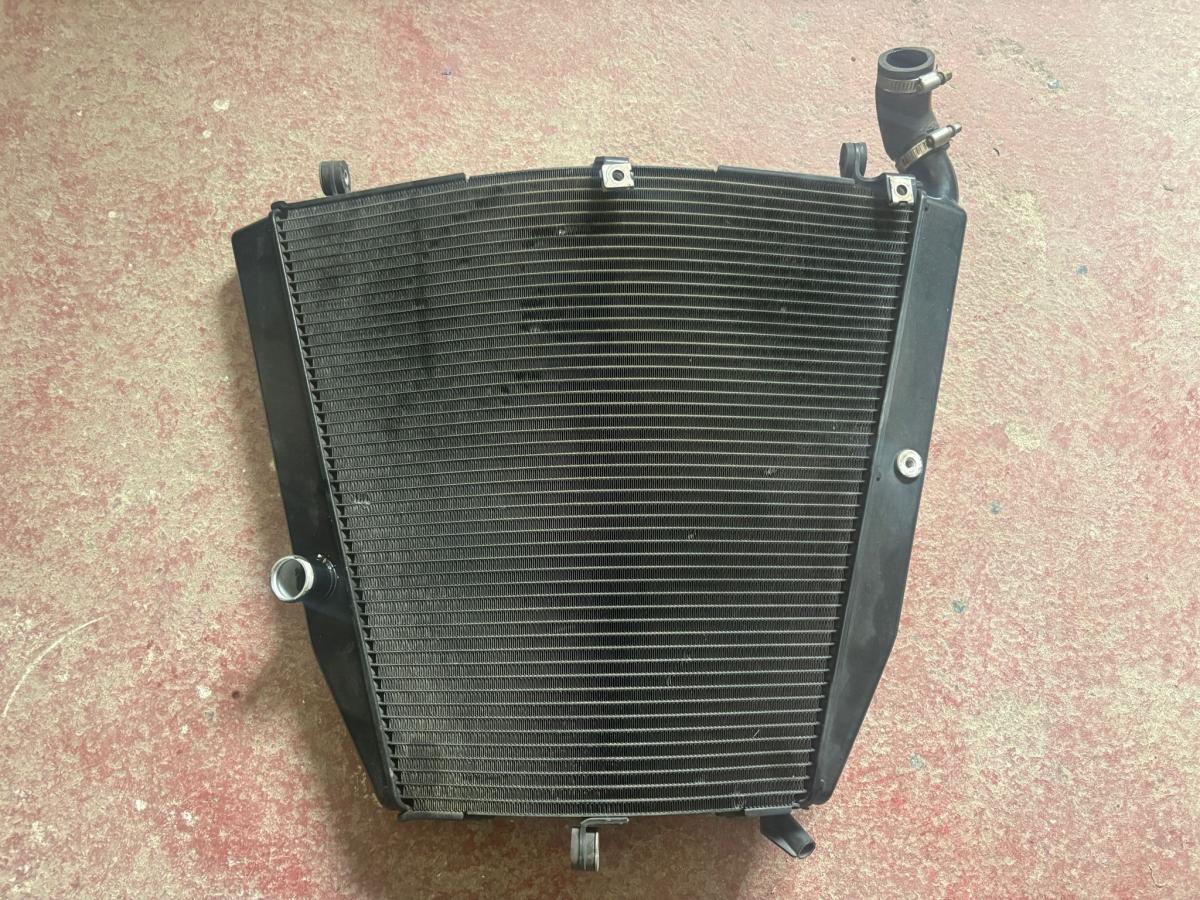 Radiador CBR 1000 RR 2007 Honda