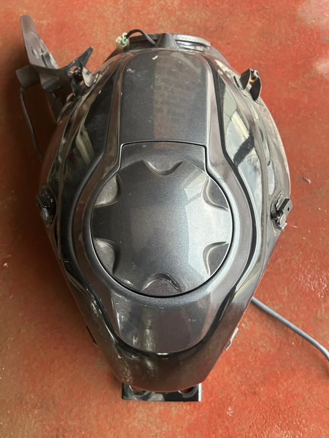Deposito Zontes 125U 125 U SIN BOMBA SIN TAPON