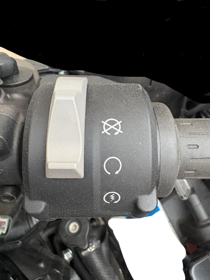Piña derecha Ninja 1000 SX conmutador
