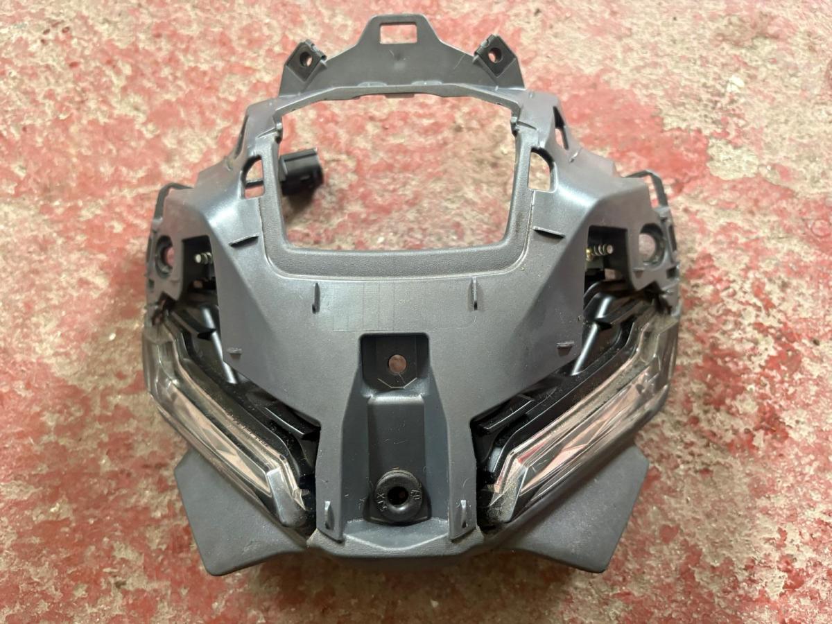 Luz piloto MT 09 2025 Yamaha posicion DESPERFECTO