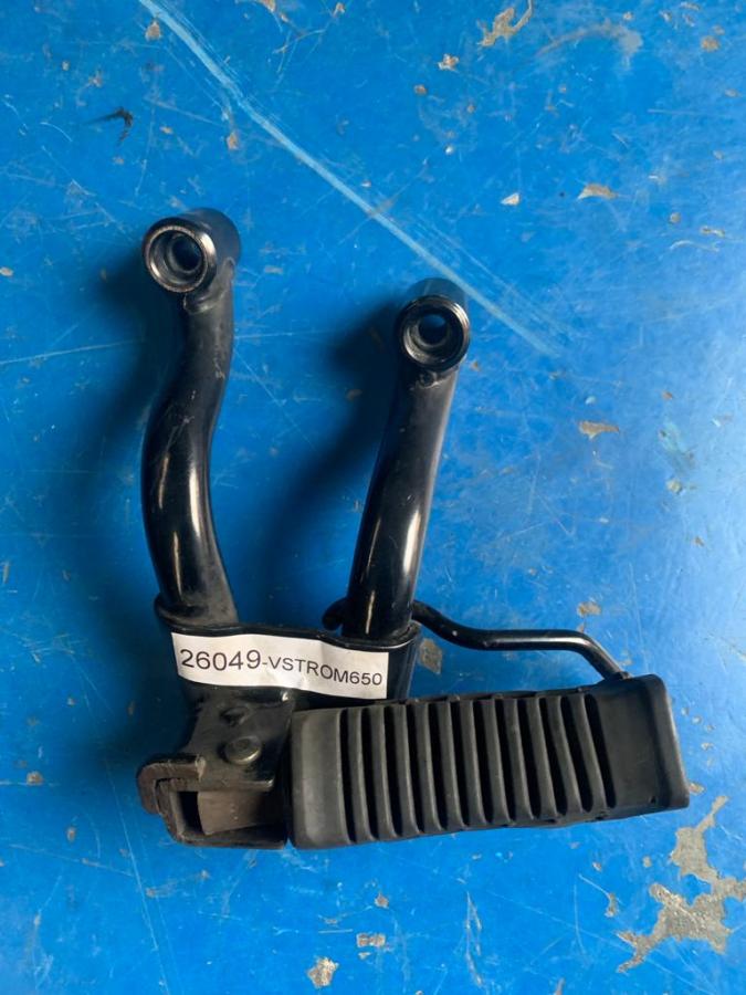 Estribera trasera izquierda VStrom 650 2007-2011
