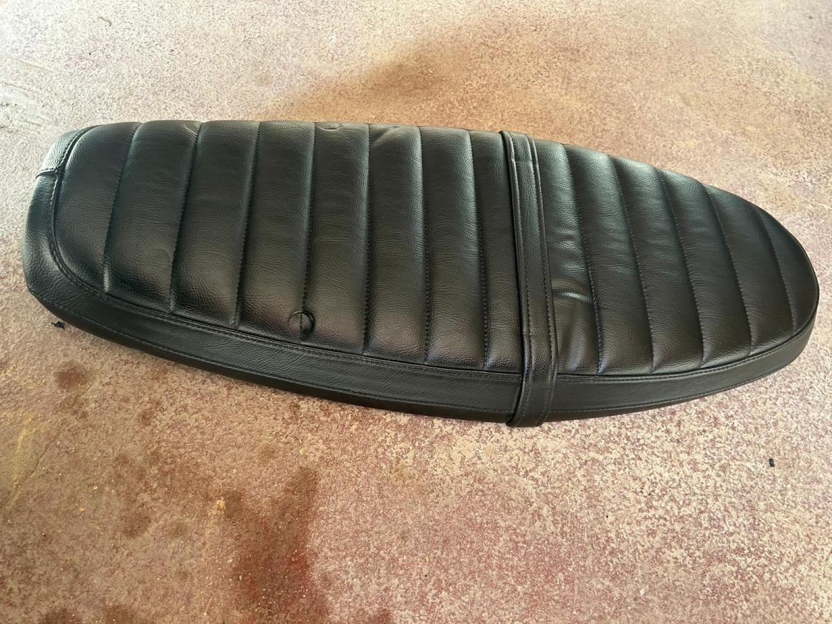 Asiento Bonneville T100 T120 Street Twin A9708592
