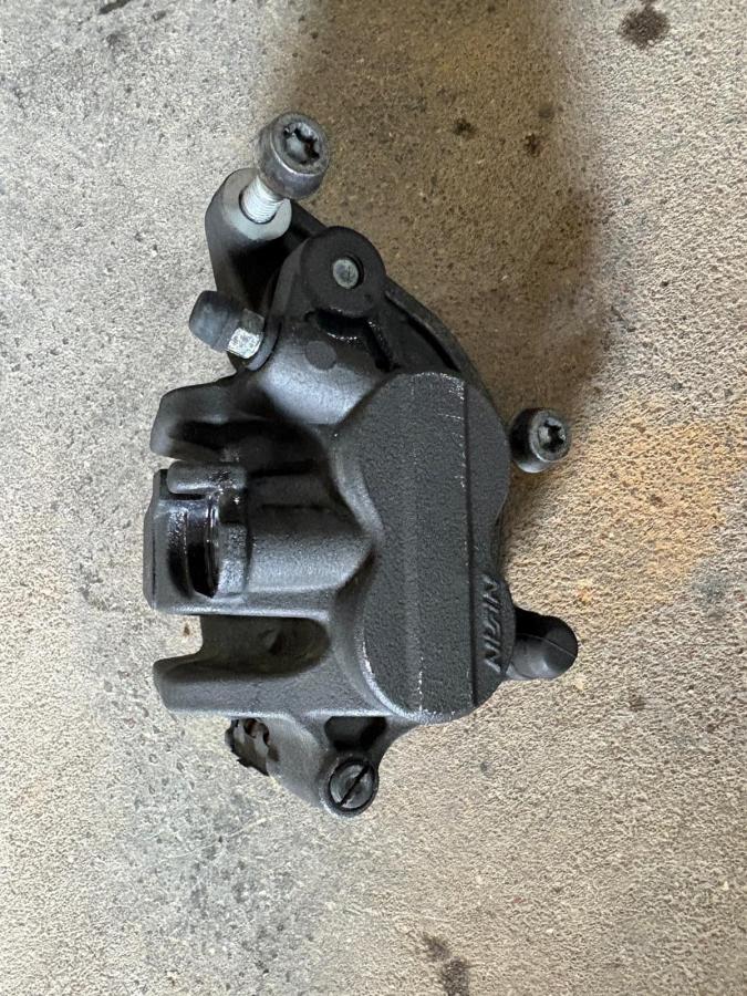 Pinza freno derecha C650 GT 2018 Nissin