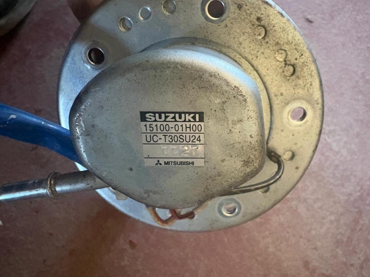 Bomba gasolina GSXR 600 750 K6 K7