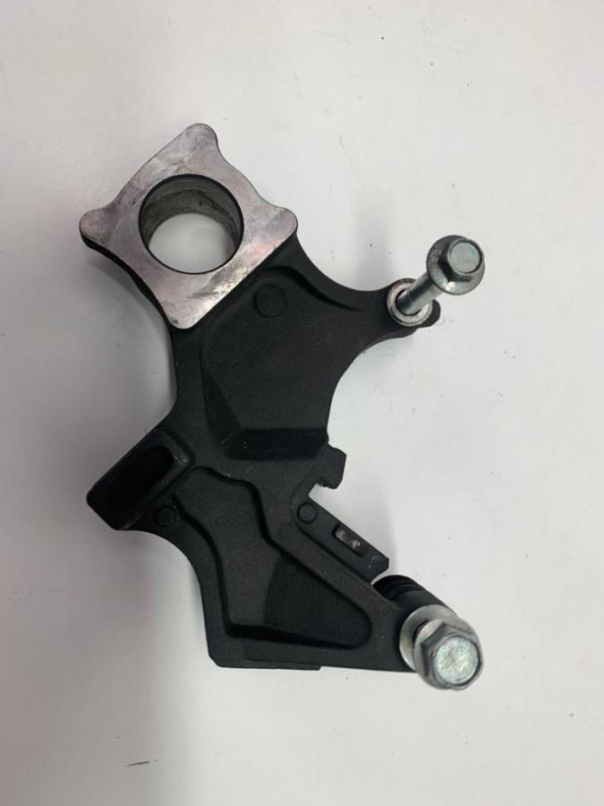 Soporte pinza trasera GSXR K6 K7