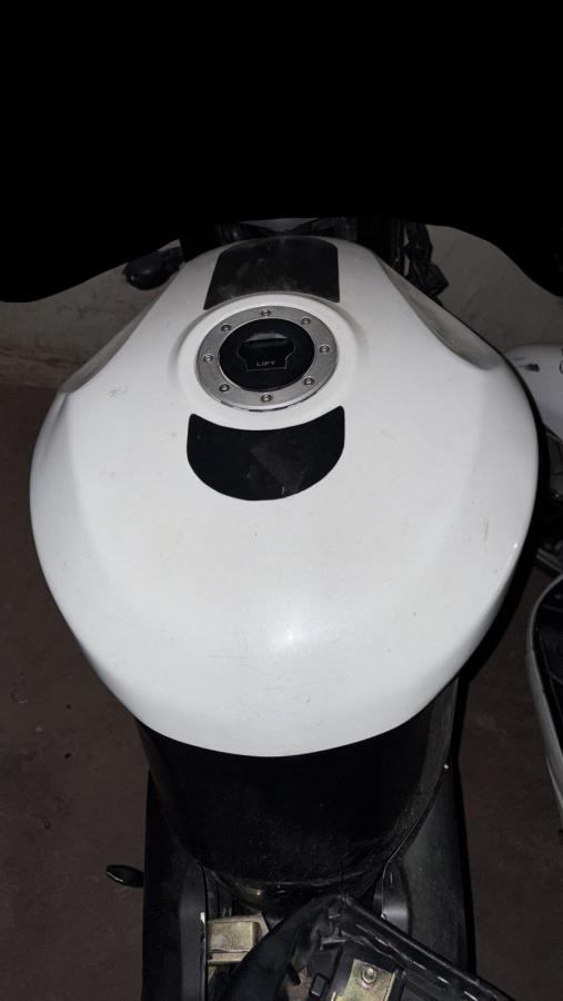 Deposito Comet GT GTR inyeccion SIN BOMBA SIN TAPON SIN AFORADOR