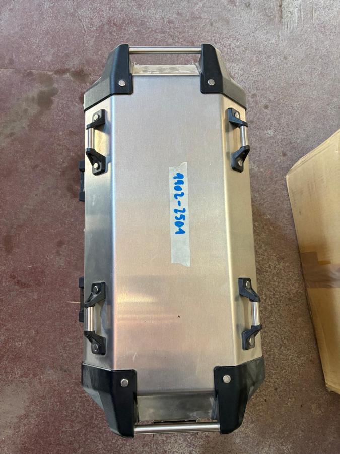 9902 2501 TRIUMPH PLATA R  (1)