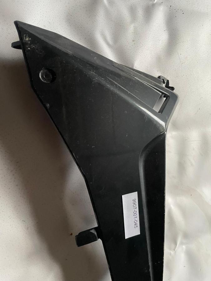 9907 001 045 Tmax 530 quilla L  (3)