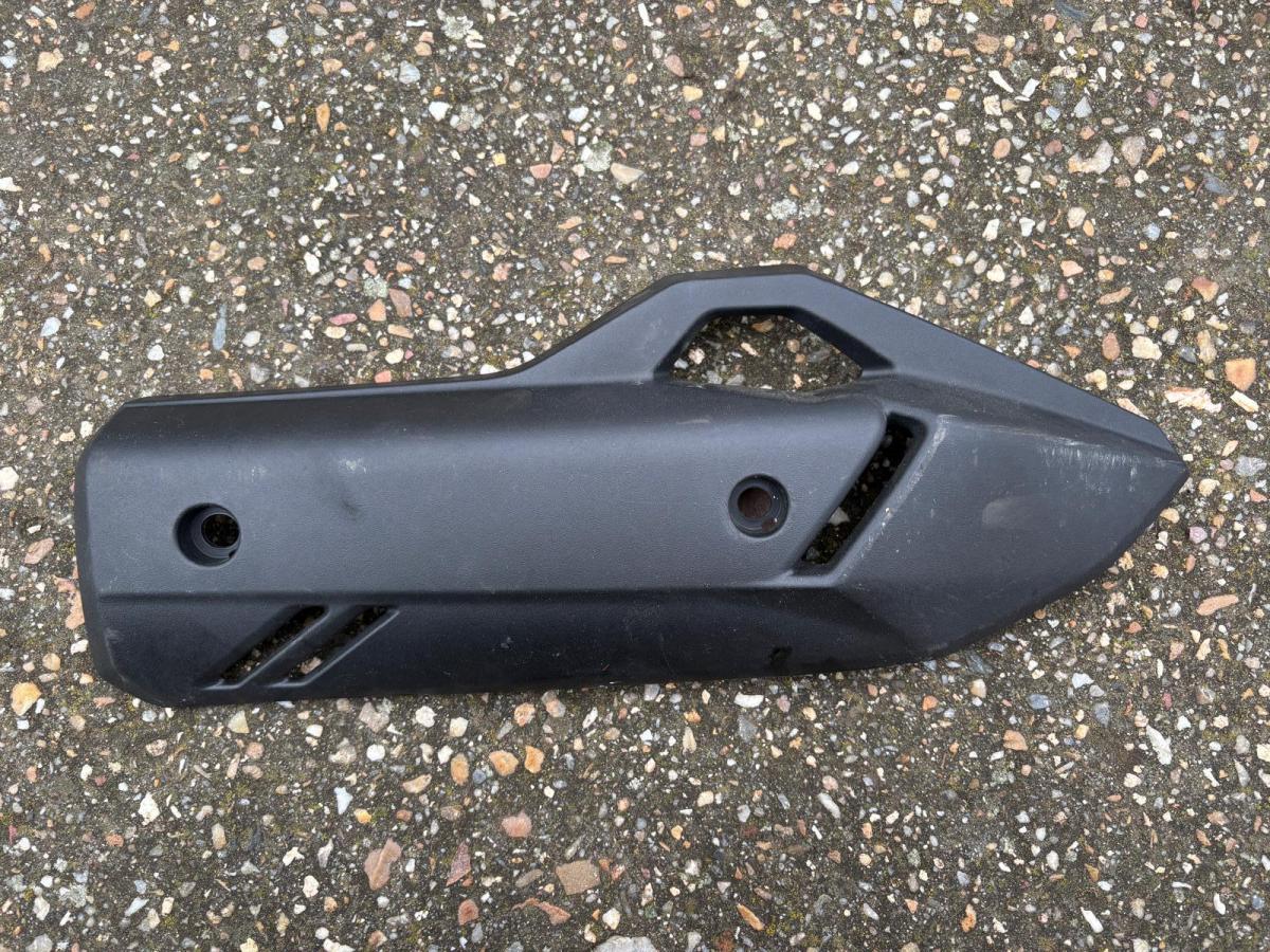 Protector escape PCX 2021-2026