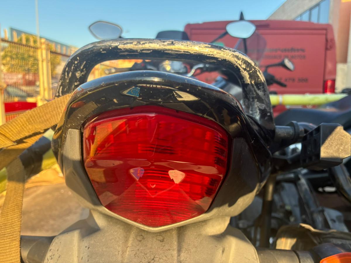 Piloto trasero de Suzuki Bandit 650 2009-2012 (GSF650)
