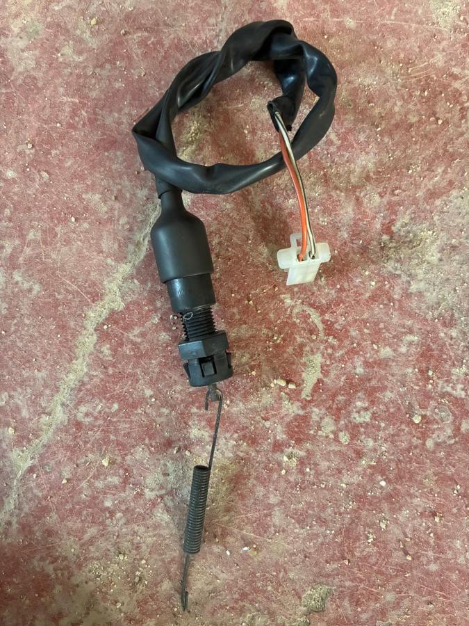 Interruptor freno trasero Hyosung Aquila 650 GV
