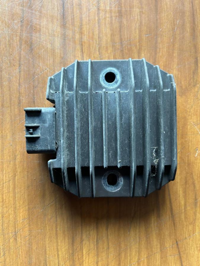 Regulador Xmax 125 2006-2009