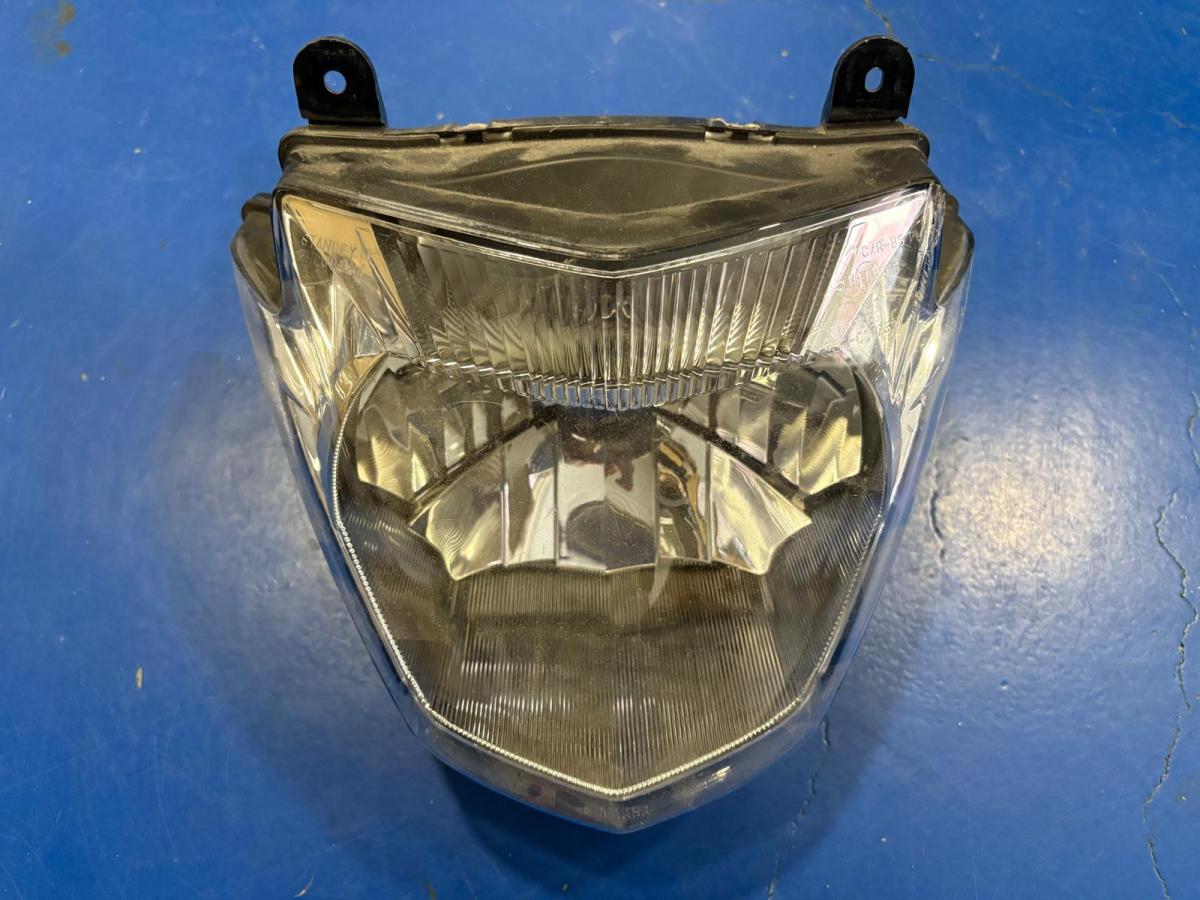 Faro YBR 125 Yamaha
