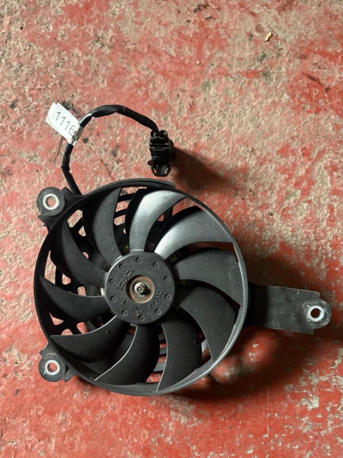 Electroventilador Africa Twin 1000 CRF derecho Honda