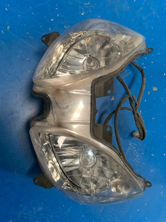 Faro delantero Yamaha XMax 125 250 2006-2009