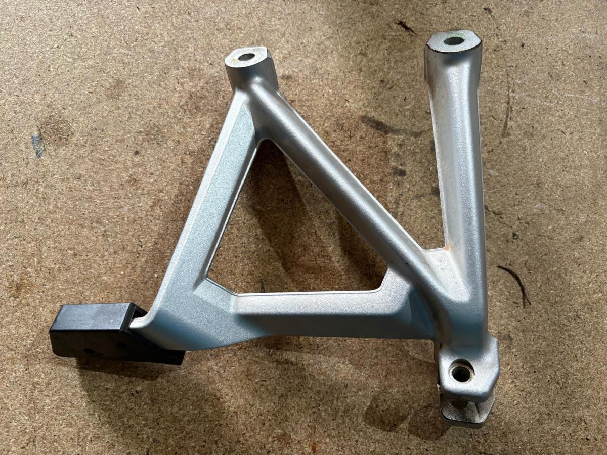 Soporte estribera trasero R 1250 GS derecho BMW