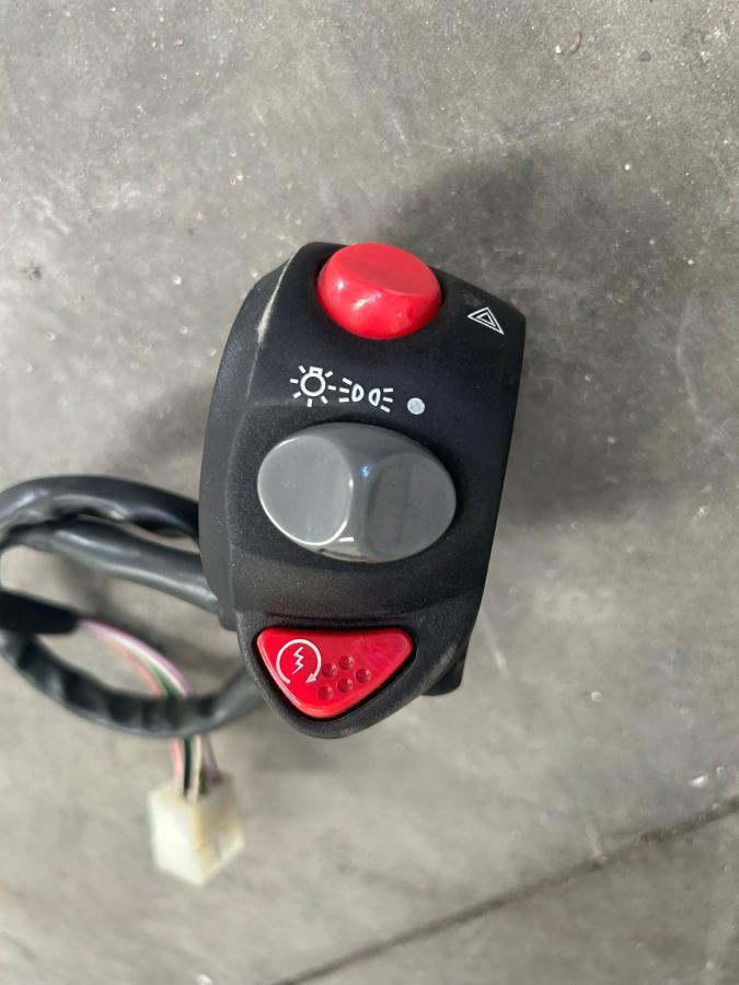 Piña derecha Peugeot Elystar 150 2004-2006 H2AC
