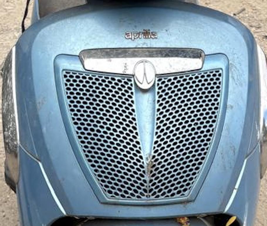 Frontal Scarabeo 125 carenado