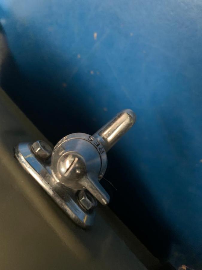 Grifo gasolina Intruder 800
