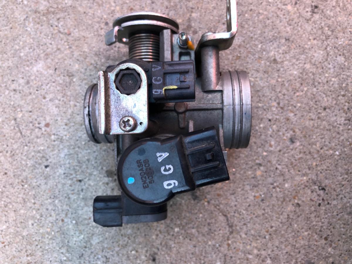 Cuerpo inyeccion Sym Joymax 125 i admision