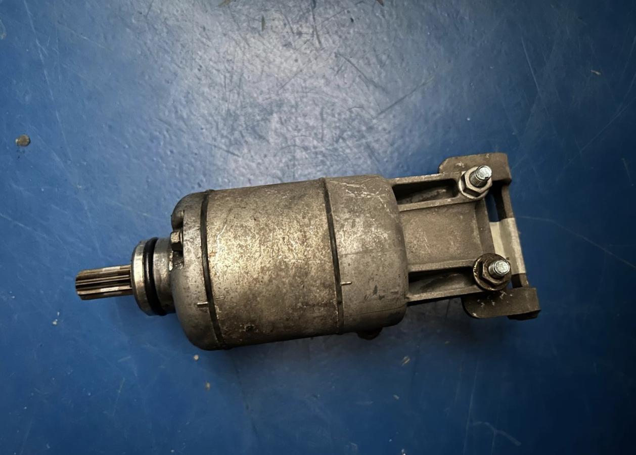 Motor arranque Varadero 125