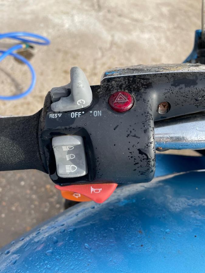 Piña izquierda R 1200 CL conmutador MotoRecuperados