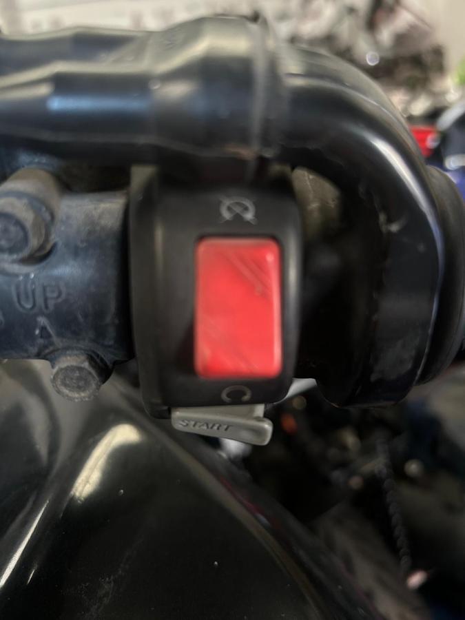 Piña derecha Tenere 660 XTZ conmutador